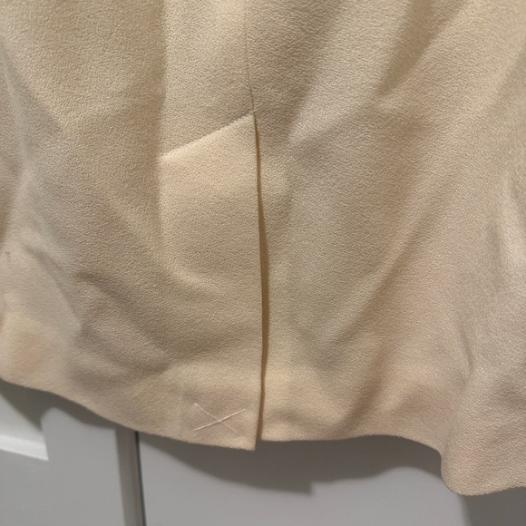 Lord & Taylor Cream 100% Wool Pencil Skirt Size 8P Petite Women’s - Picture 5 of 10